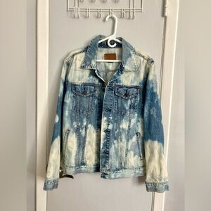 Mens Gap distressed customized denim blue hued jacket in size L